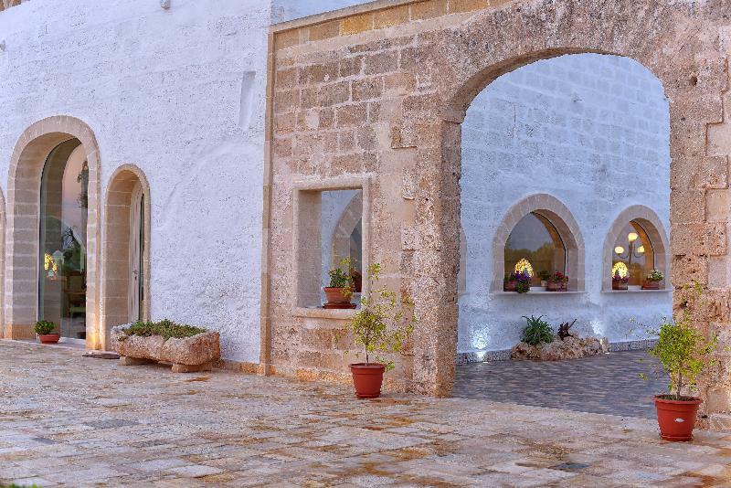 Resort & Relax Masseria Celidonia Lizzano  Buitenkant foto
